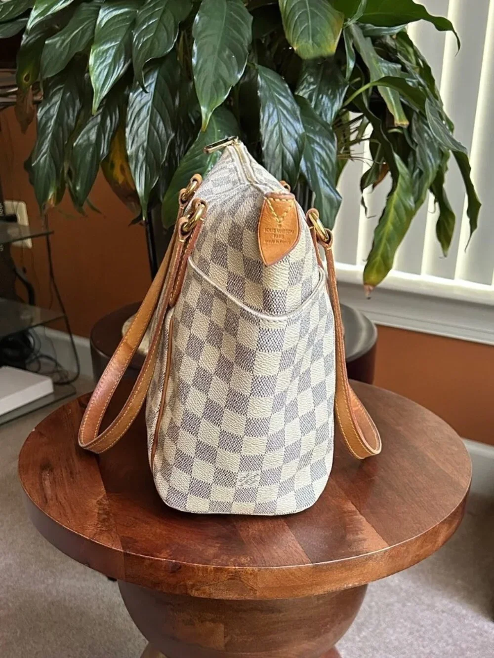 LOUIS VUITTON Damier Azur Totally PM Tote - Picture 4 of 12